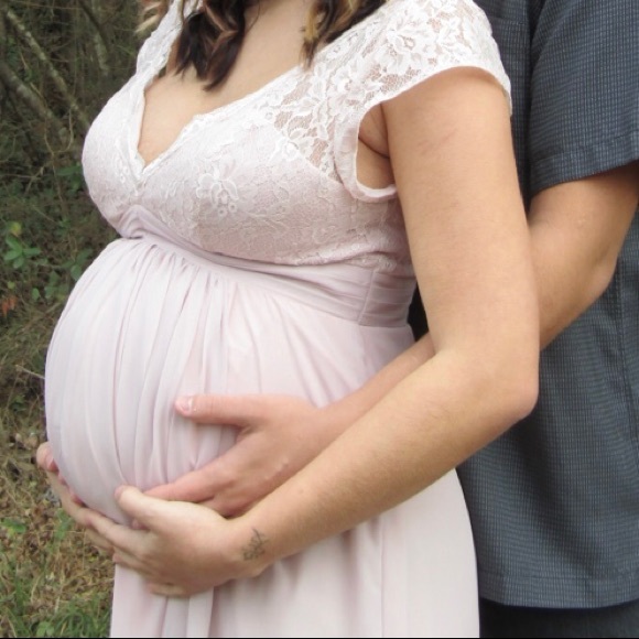 Lace and Chiffon Blush Maternity Dress - Picture 2 of 2